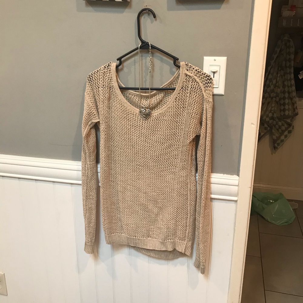 Clothes - Picture 3 of 8